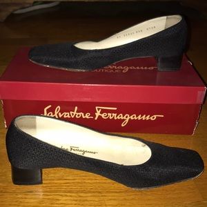💯 Salvatore Ferragamo Block Heels